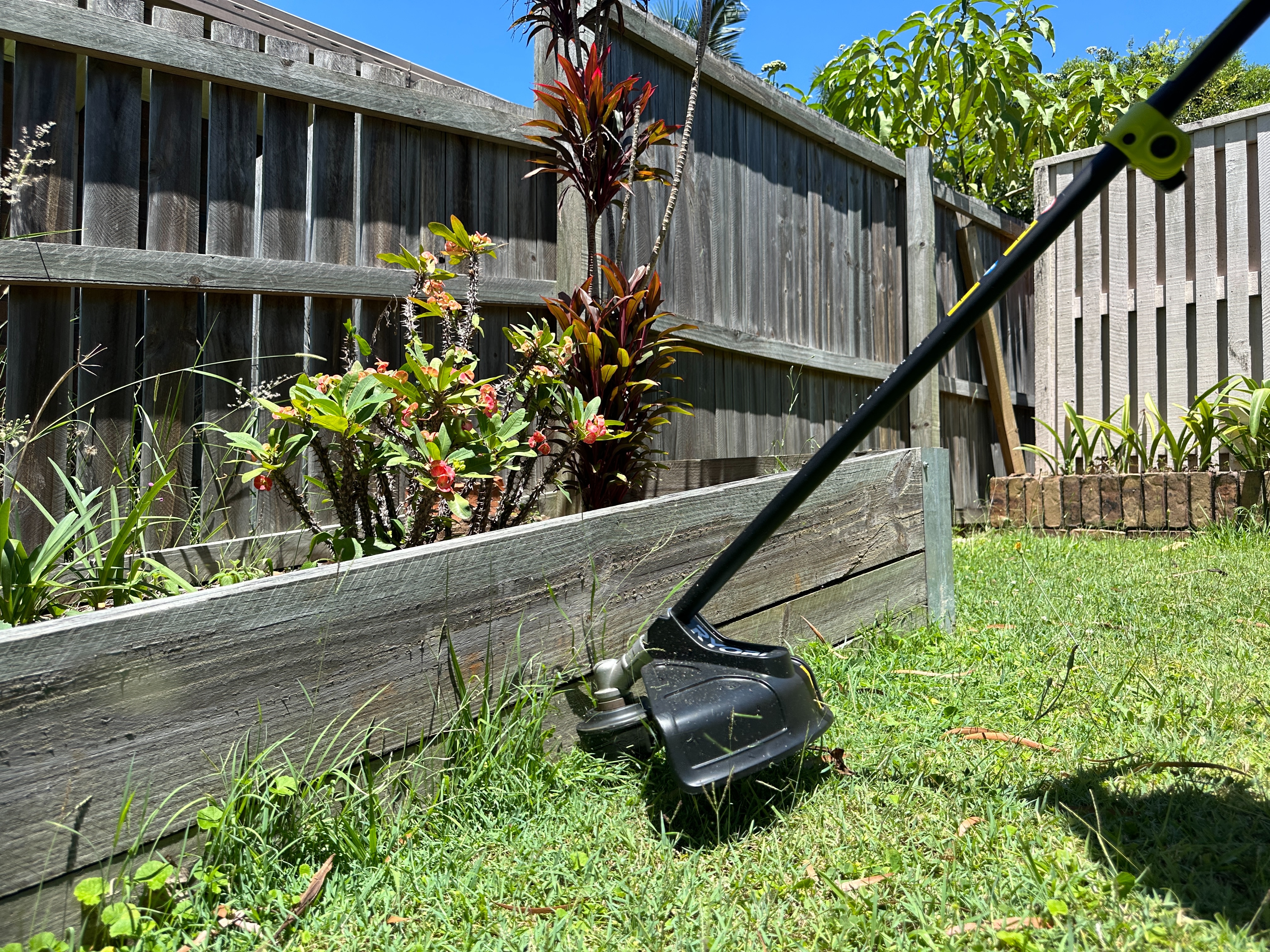 Cordless Line Trimmer